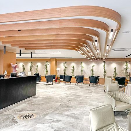 格勒姆 Fafa Aqua Blue酒店 外观 照片